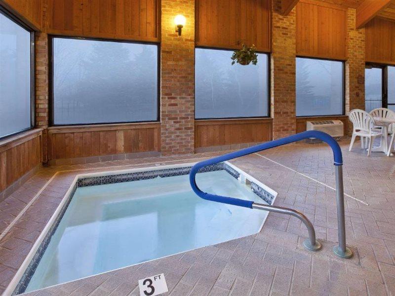 Quality Inn Marshall Near I-69 Экстерьер фото