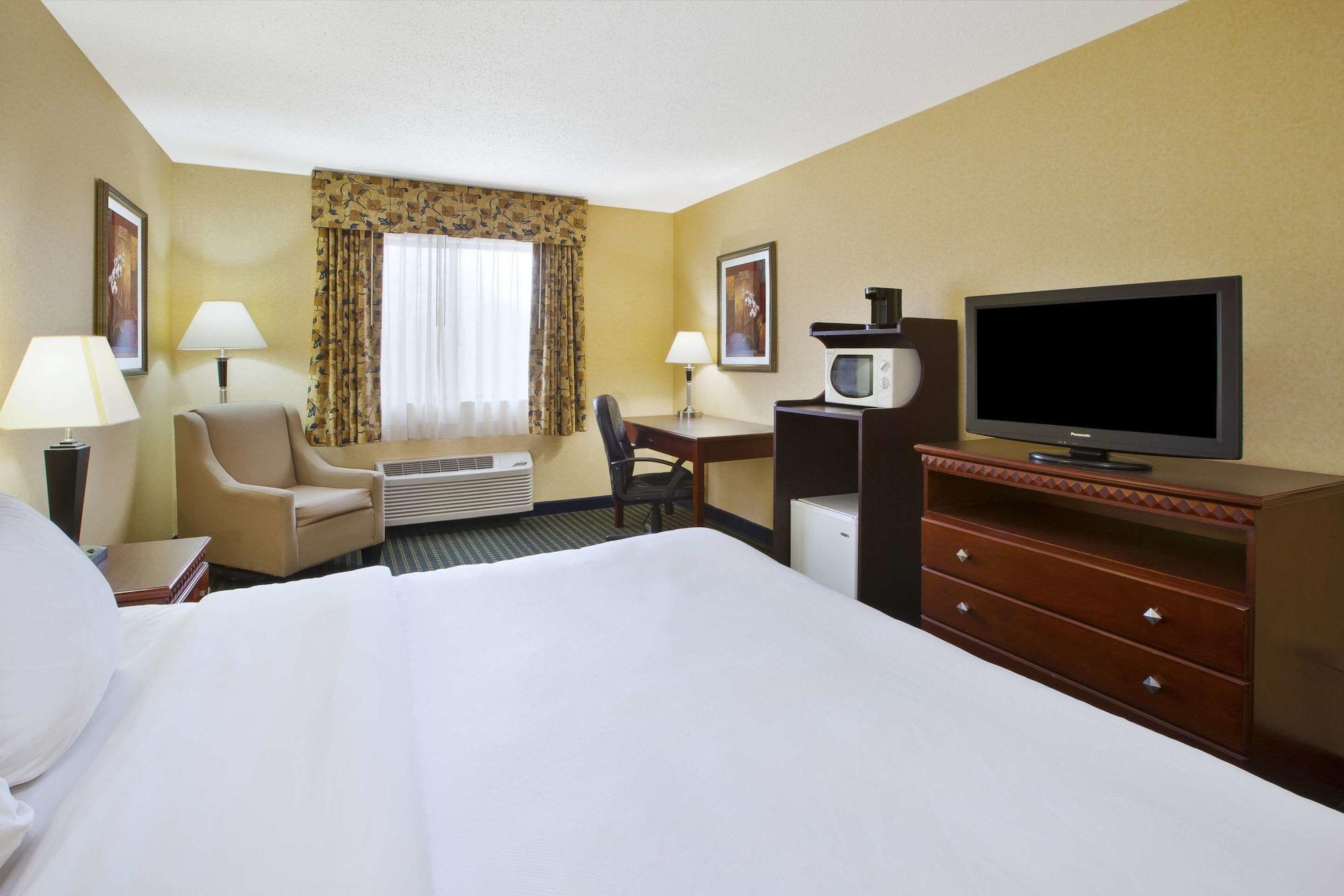 Quality Inn Marshall Near I-69 Экстерьер фото