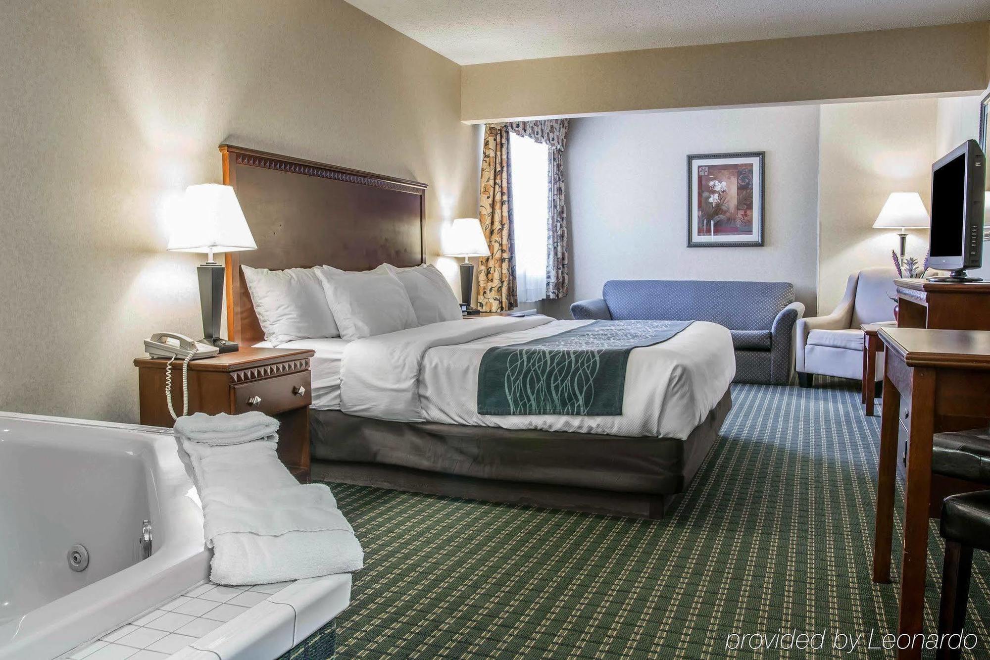 Quality Inn Marshall Near I-69 Экстерьер фото
